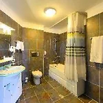Phoenicia Grand 4*