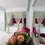 Phoenicia Grand Hotell
