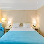 Phoenicia Grand Hotell