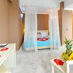 Ξενοδοχείο Phoenicia Grand 4*