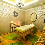 Phoenicia Grand Ξενοδοχείο 4*