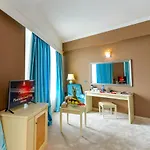 Phoenicia Grand 4*