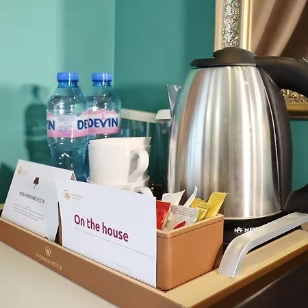 フェニシア グランド ブカレスト