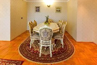 Phoenicia Grand