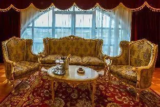 Hotel Phoenicia Grand