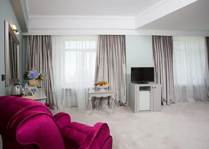 Phoenicia Grand 4*