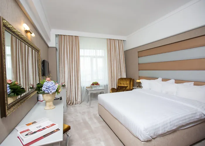 Hotel Phoenicia Grand Boekarest