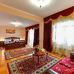 Hotel Phoenicia Grand 4*