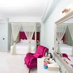Phoenicia Grand
