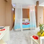 Hotel Phoenicia Grand 4*
