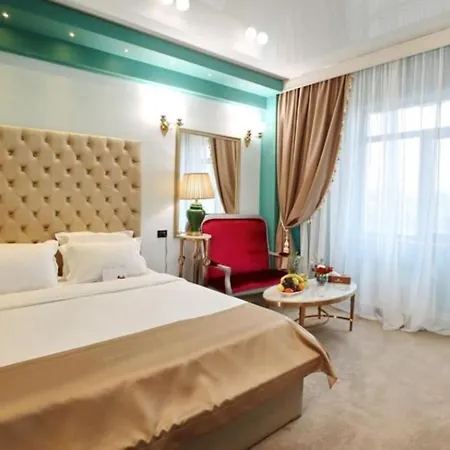 Phoenicia Grand