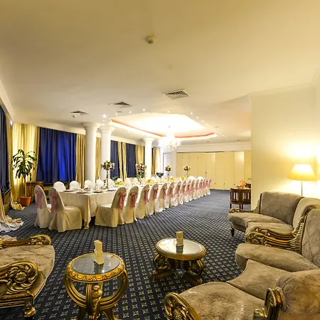 Hotel Phoenicia Grand 4*