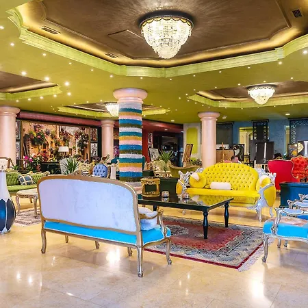 Hotel Phoenicia Grand