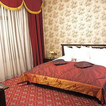 Hotel Phoenicia Grand Bucharest