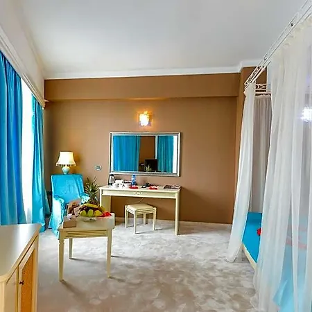 Phoenicia Grand 4* Bucharest