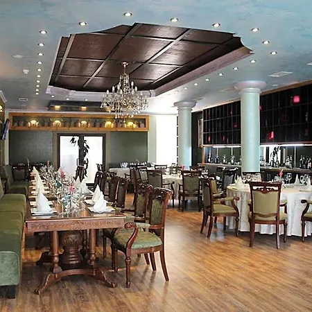 Phoenicia Grand Hotel 4*