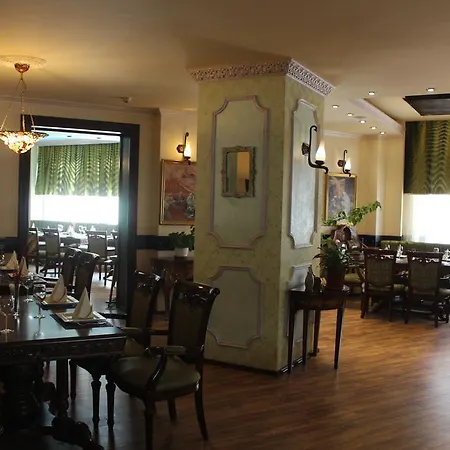 Phoenicia Grand