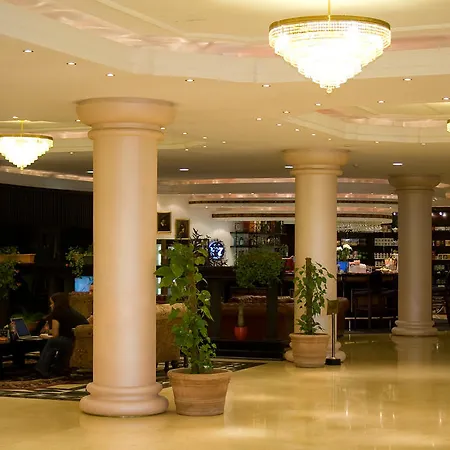 Phoenicia Grand
