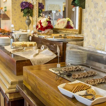 Hotel Phoenicia Grand Bucharest