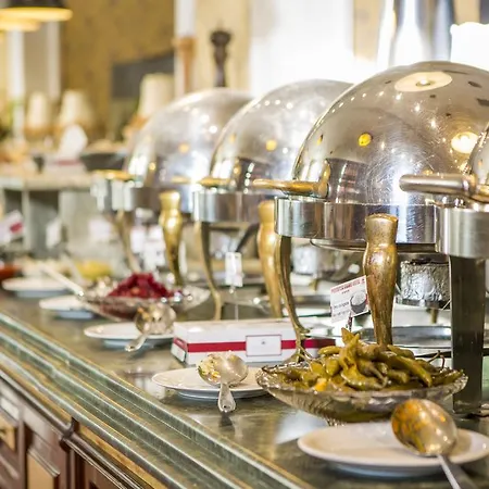 Phoenicia Grand