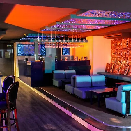 Hotel Phoenicia Grand