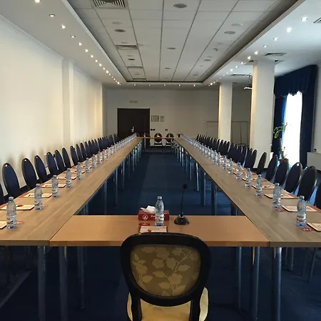 Otel Phoenicia Grand 4*