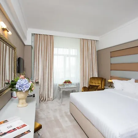 Phoenicia Grand Hotel
