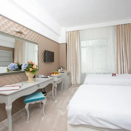 Phoenicia Grand Hotel