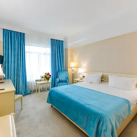 Phoenicia Grand Hotel