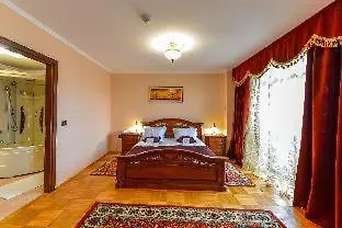 Готель Phoenicia Grand