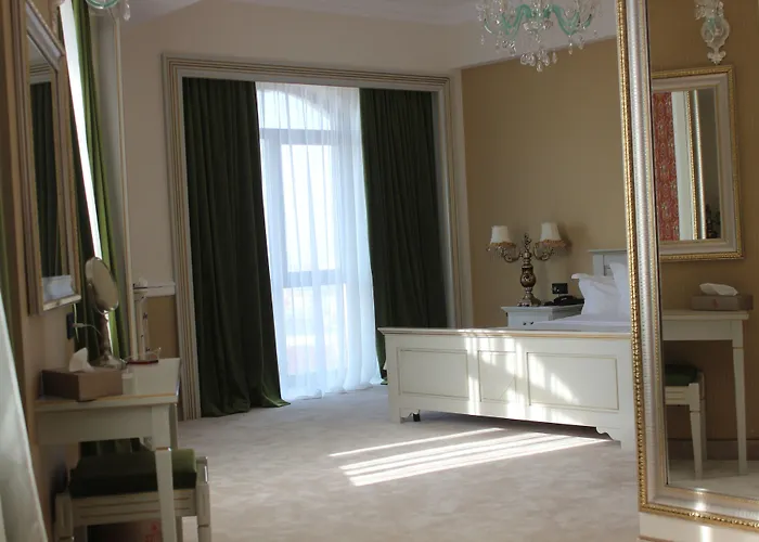 Phoenicia Grand Готель Бухарест