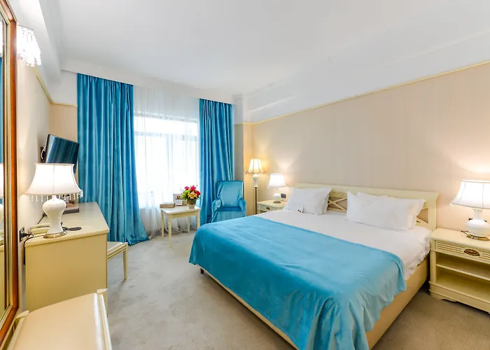Phoenicia Grand