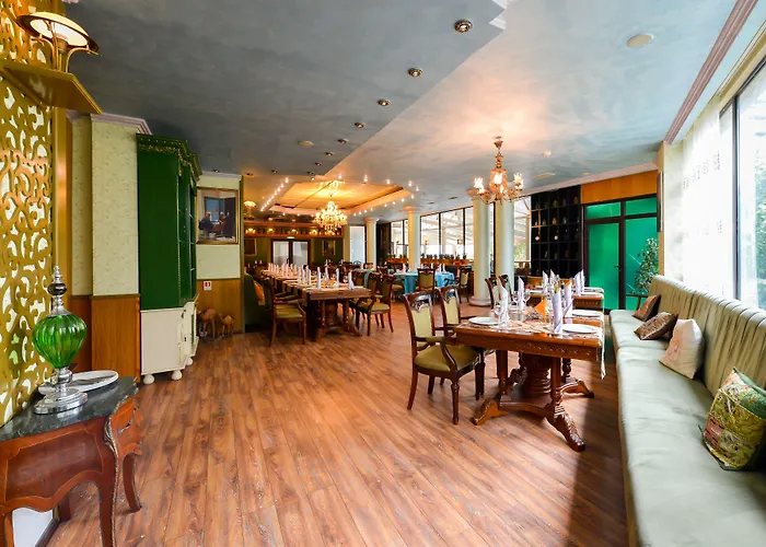 Phoenicia Grand 4* Бухарест