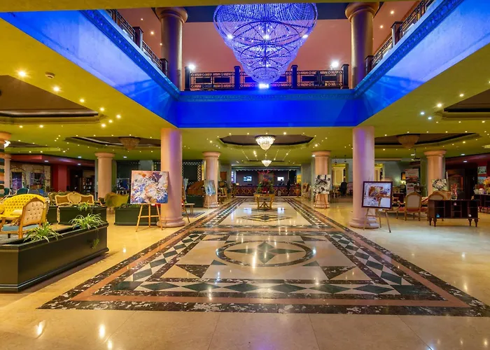Phoenicia Grand Szálloda 4*