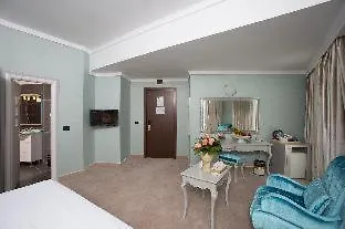 Phoenicia Grand Бухарест