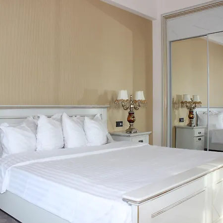 Hotel Phoenicia Grand