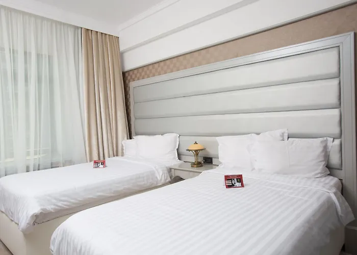 Hotell Phoenicia Grand