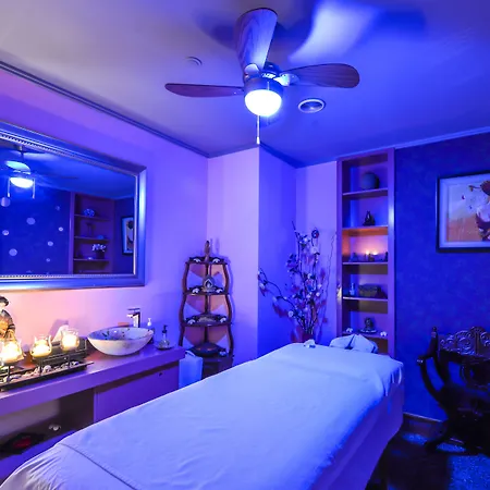Phoenicia Grand 4*